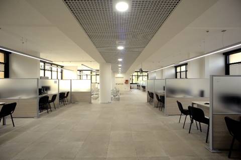 6 - front office